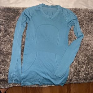 Lululemon Swiftly Tech Long sleeve top
